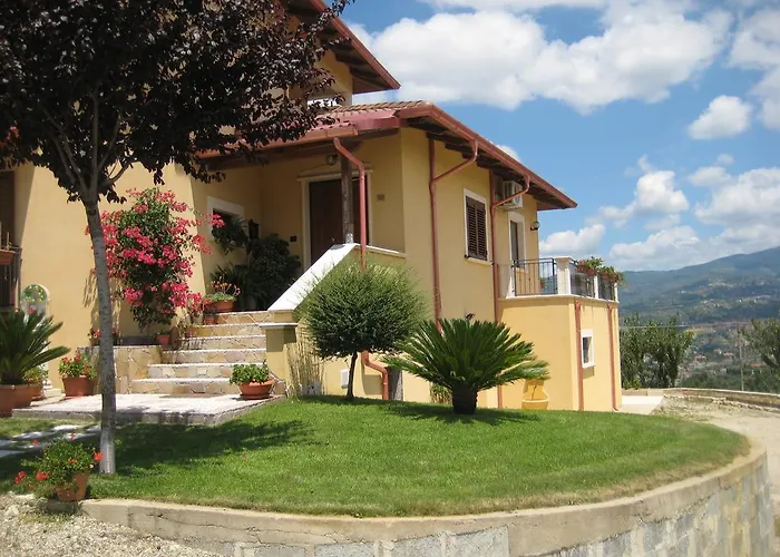 住宿加早餐酒店 La Quercia 科森扎