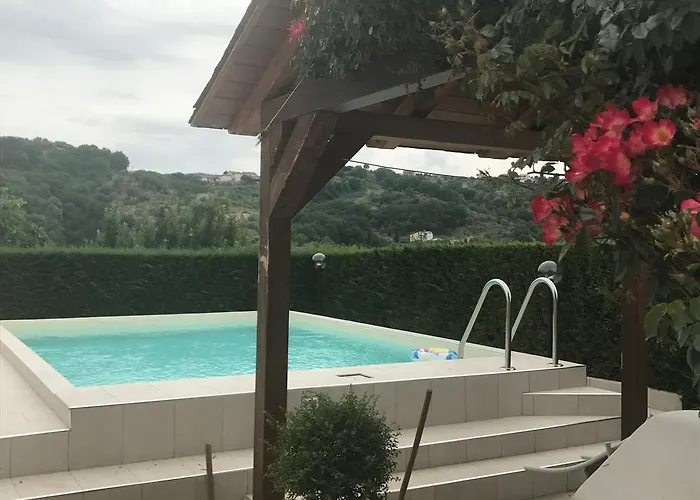 住宿加早餐酒店 La Quercia 科森扎