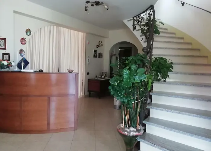 住宿加早餐酒店 La Quercia 科森扎